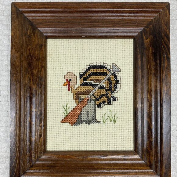 Needlepoint Miniature Turkey Humorous 6 x 7 Frame Thanksgiving Hunting - Picture 1 of 5